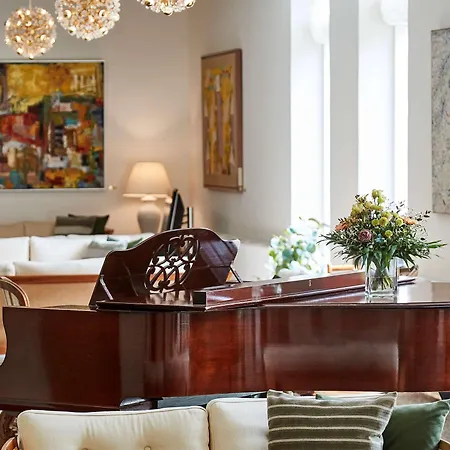 Gl Skovridergaard Hotel 4*
