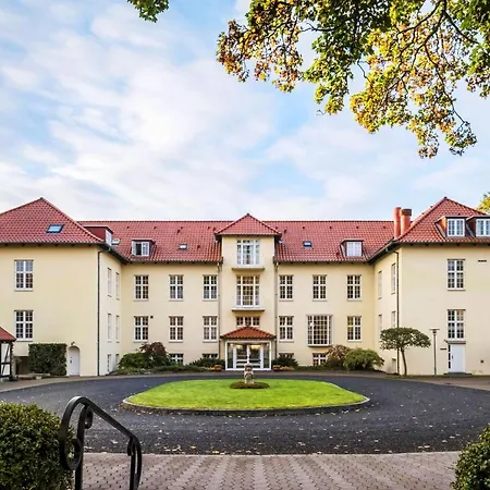 Gl Skovridergaard Hotel 4*
