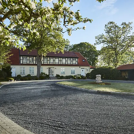 Gl Skovridergaard 4*