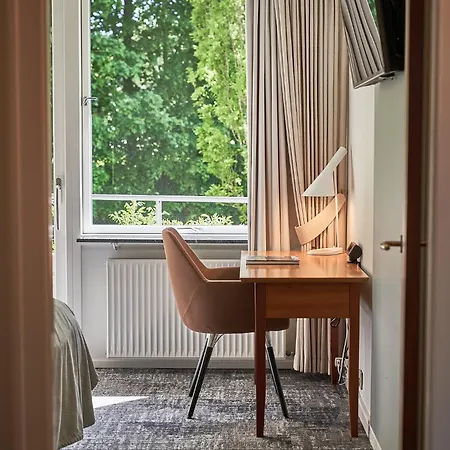 Gl Skovridergaard 4*