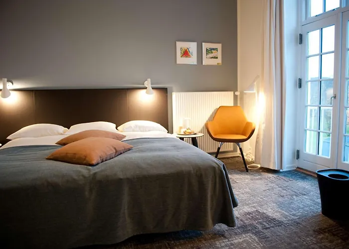 Gl Skovridergaard Hotel 4*